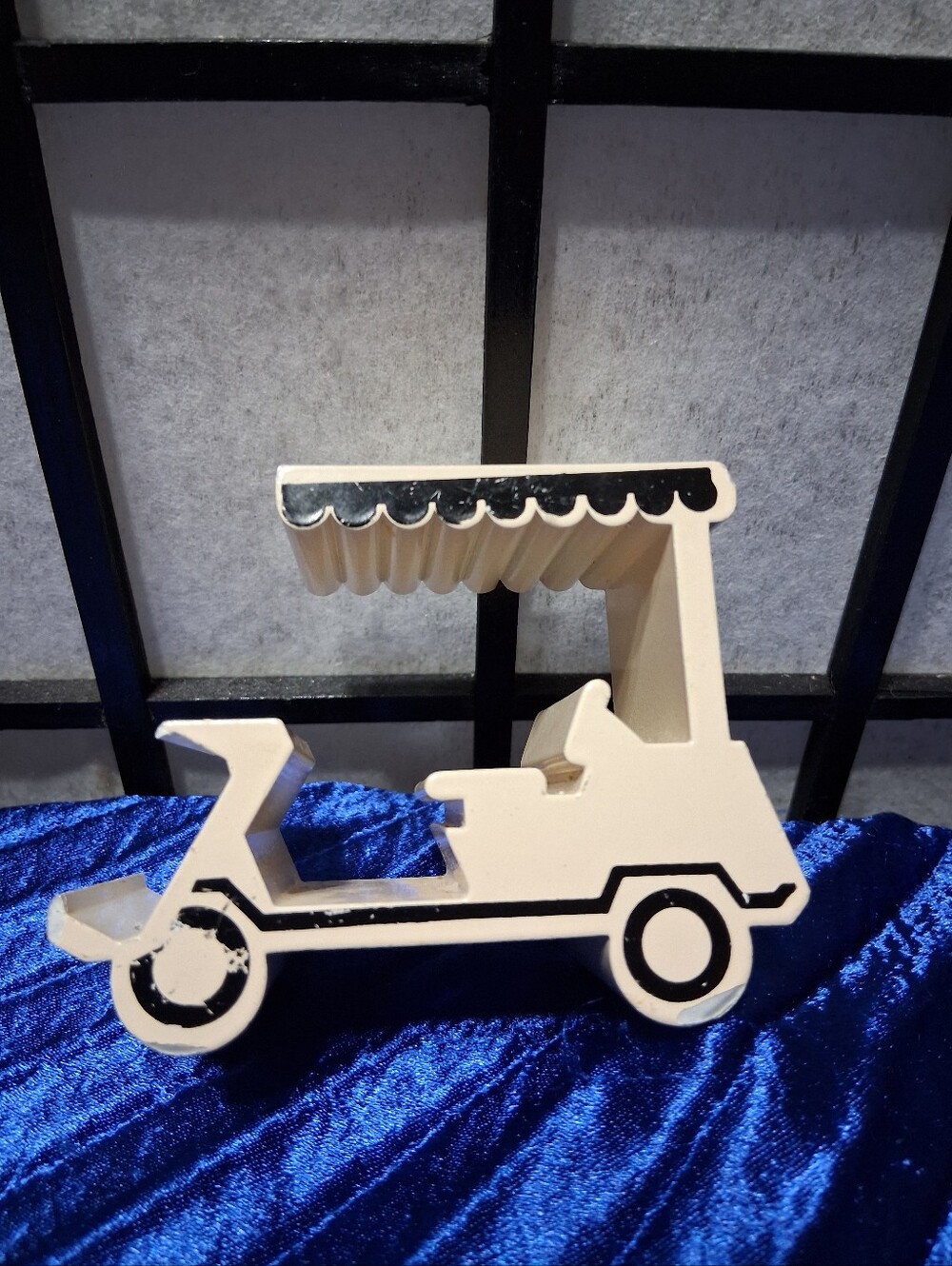 Vintage Metal White Snack Cart Decorative Figurine